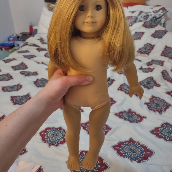 American Girl Doll Girl of the Year 2008 Mia St. Clair, Gala dress & accessories